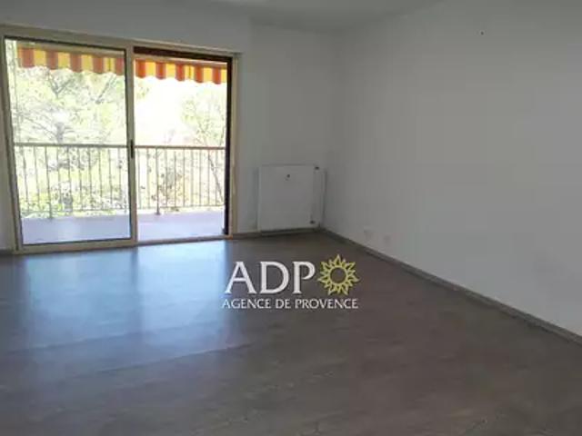 Peymeinade 06530 Location appartement 1 pièce t1 parking