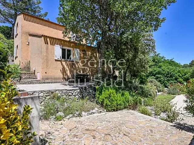 Peypin 13124 Achat / Vente maison 4 pièces t4 au dernier étage parking