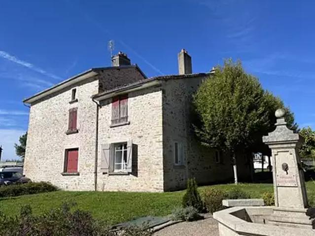 Peyrat de Bellac 87300 Achat / Vente maison 9 pièces t9