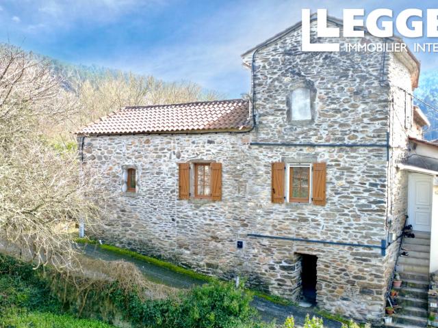Peyremale GARD Maison d'habitation avec 3 chambres et gite independent