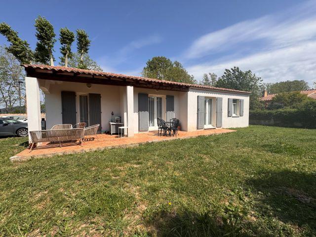 Peyrolles en Provence: Location maison T4 meublée avec garage