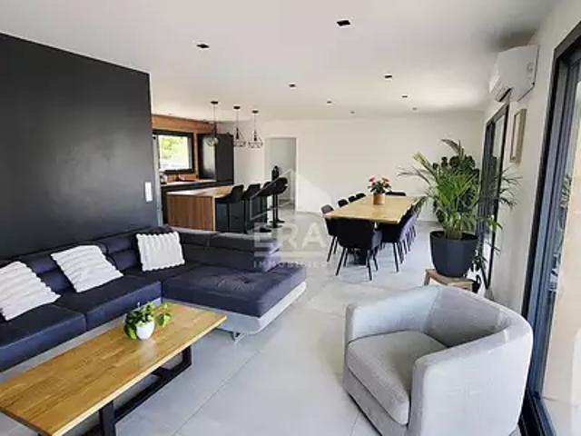 Peyruis 04310 Achat / Vente maison 6 pièces t6 piscine parking