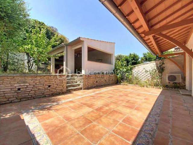 PEZENAS MAISON FAMILIALE 143M2 5 CHAMBRES