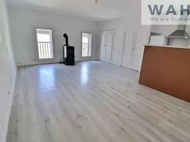 Pézenas 34120 Achat / Vente appartement 3 pièces t3 au dernier étage