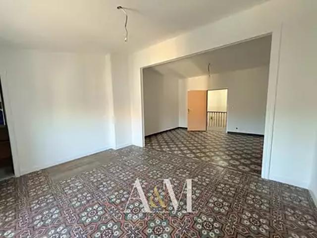 Pézenas 34120 Achat / Vente appartement 3 pièces t3 au dernier étage