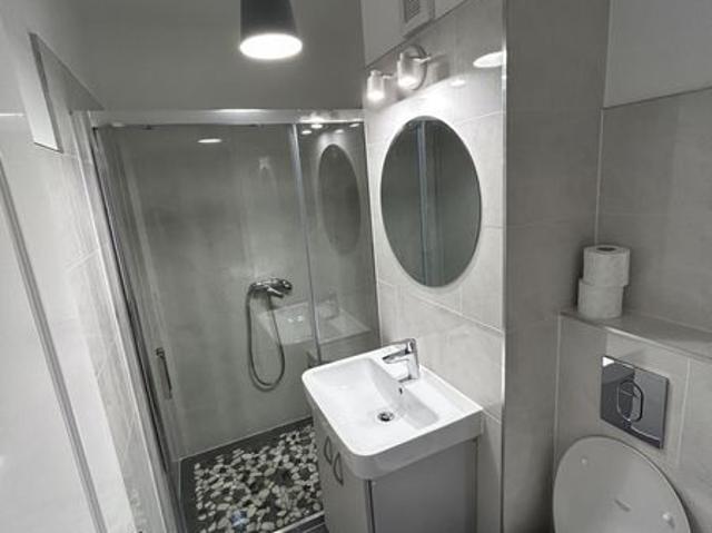 PF vand apartament 3 camere Floresti zona Teilor