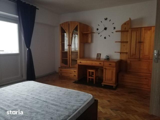 PF inchiriez ap 1 cam Pacurari