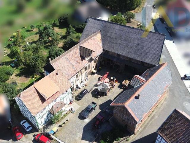Pferdehof / Bauernhof in Fritzlar Haddamar: Einzigartiges Anwesen Dreiseitenhof für Tierliebhab