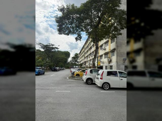 PKNS FLAT FOR RENTAL AT SEKSYEN 24, SHAH ALAM