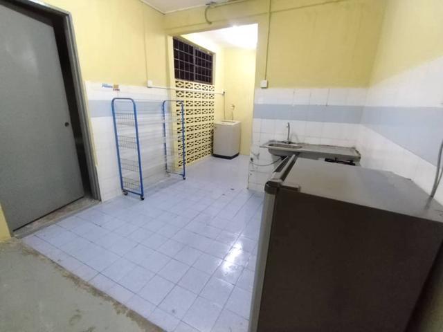 pkns Sek 7 Shah alam tingkat 5 below market rate BLock 50