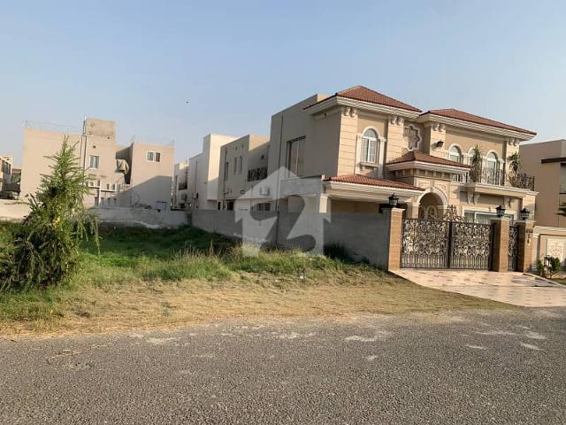 Kanal plot at ideal location and reasonable price