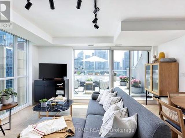 Ph08 96 St. Patrick Street, Toronto, ON, M5T 1V2 condo for sale | Listing ID C13177 | Royal LePage