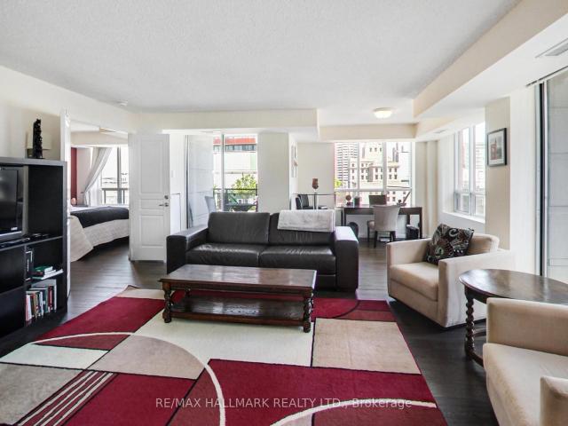 PH09 140 Simcoe Street, Toronto | 2+1Beds/2Bath, Condo, $4,495/mo | Condos. Ca
