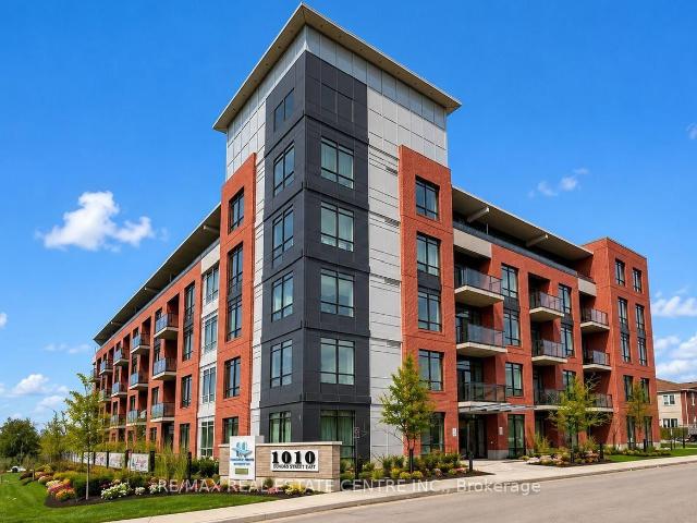 PH12 1010 Dundas Street E, Whitby | 2+1Beds/2Bath, Condo, $2,900/mo | Condos. Ca