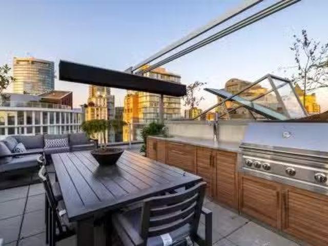 Ph2502 999 Seymour Street, Vancouver, BC, V6B 0M5 Single Fam.