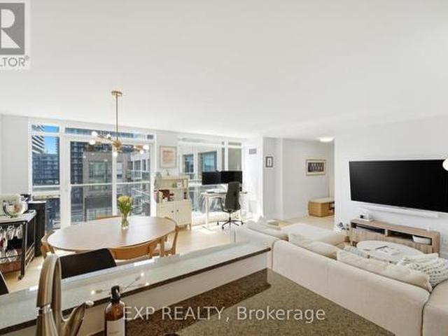 Ph20 230 King Street E, Toronto Moss Park, ON, M5A 1K5 condo for sale | Listing ID C13605 | Royal LePage