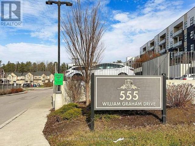 Ph 416 555 William Graham Drive, Aurora, ON, L4G 3H9 condo for sale | Listing ID N12058 | Royal LePage
