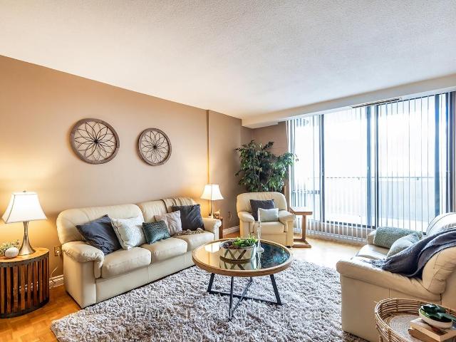PH 4 92 Church Street S, Ajax | For Sale @ $399,900 | Condos. Ca