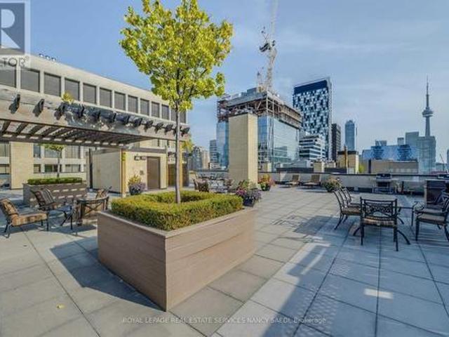 Ph#6 211 St Patrick Street, Toronto, ON, M5T 2Y9 lease for lease | Listing ID C13567 | Royal LePage