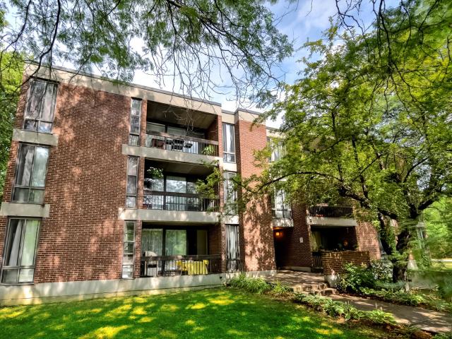 PH 1 3 Garden 2 Bedroom Apartment for Rent
