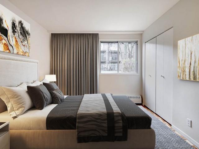 PH 3 3 Walk up 3 Bedroom Apartment for Rent at 420 Rue Abélard, Montréal, QC H3E 1B5 Île des Soeurs