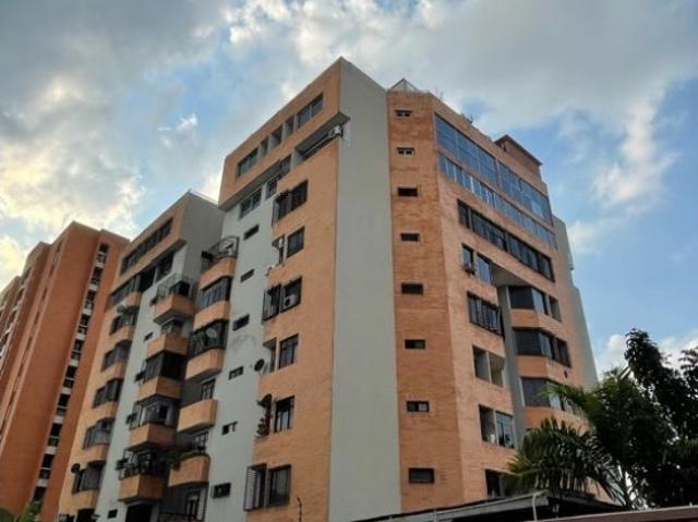 PH 3niveles 5h+s 7b+s 3p+1 Urb del Este. Barquisimeto