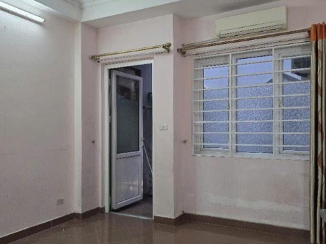 Phố VIP Ngọc Hà – Hàng xóm Lăng Bác – 55m2 – ô chờ thang máy – 2 phút ra Hồ Đầm