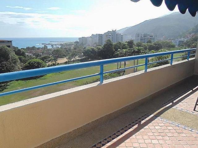 PH Caraballeda Caribe, Edo La Guaira