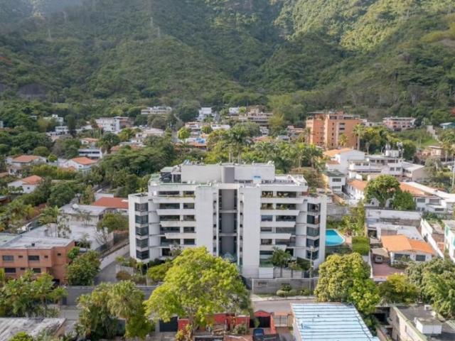 PH En venta en los Palos Grandes