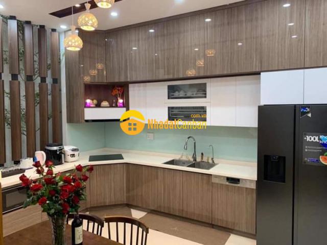 Phố hoàng diệu cần bán nhà đẹp mới xây 3 tầng, ô tô, giá 6 tỷ