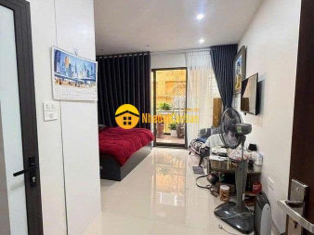 Phố huỳnh thúc kháng 33m2, 6t thang máy, mt4.2m gara ô tô trung tâm đống đa