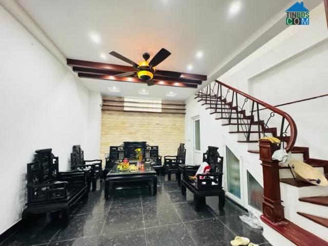 Phố Kim Ngưu 42m * 5 tầng*MT 5.1m =6.8 tỷ, sổ đỏ riêng chính chủ
