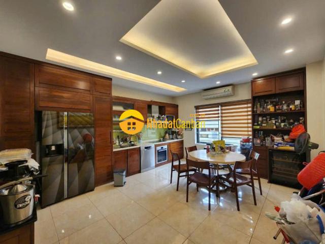 Phố đỗ quang 58m2, 5t, mt4.8m gara ô tô tránh kinh doanh giá 25 tỷ hiếm cầu giấy