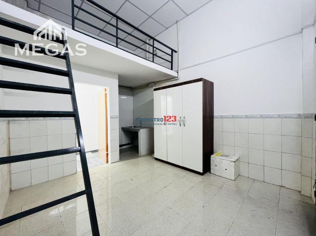 Phòng trọ gần ĐH Văn Hiến ngã 4 bốn xã, quận Tân Phú