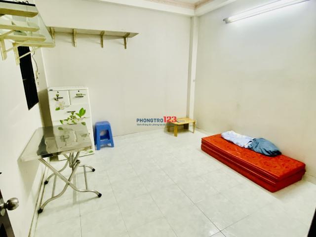 Phòng trọ giá rẻ quận 1 đối diện UBND phường