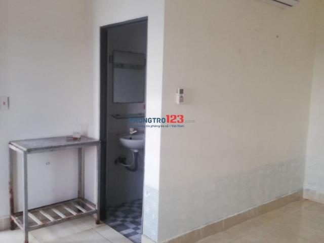 Phòng trọ Gò Vấp giá 3tr Dương Quảng Hàm Có máy lạnh, toilet riêng
