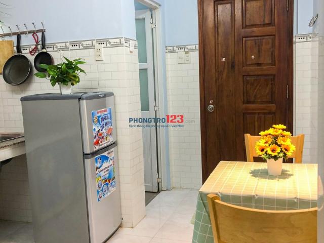 Phòng Bùi Đình Túy có phòng ngủ riêng tiện nghi