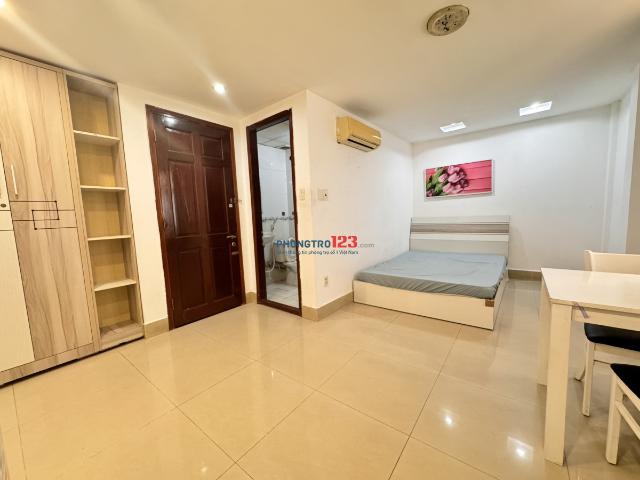 Phòng của sổ 35m2 cách mạng tháng 8, q. 3 full tiện nghi