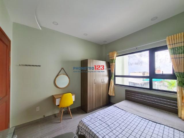 Phòng cửa sổ lớn Quận 10 giá cực ưu đãi