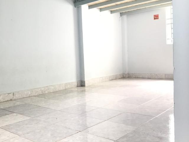Phòng ngay him lam Q7 có gác dt 40m có bếp nấu ăn, sân phơi đồ