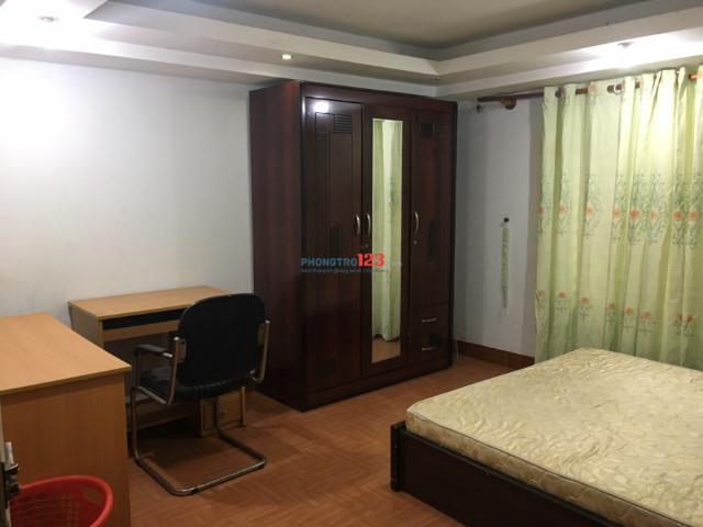 Phòng riêng Đường Lâm Văn Bền