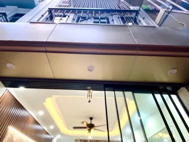 Pháo Đài Láng – Nhà Đẹp – Vị Trí Đắc Địa – Gần Ô Tô – Tặng Full Nội Thất – 45m2, 8