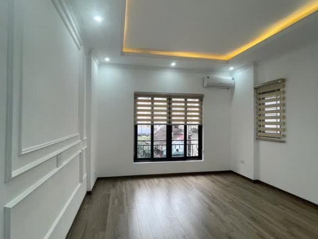 Phan kế bính hàng hiếm 7 tầng thang máy full nội thất mặt tiền rộng 37m2 8.8 Tỷ