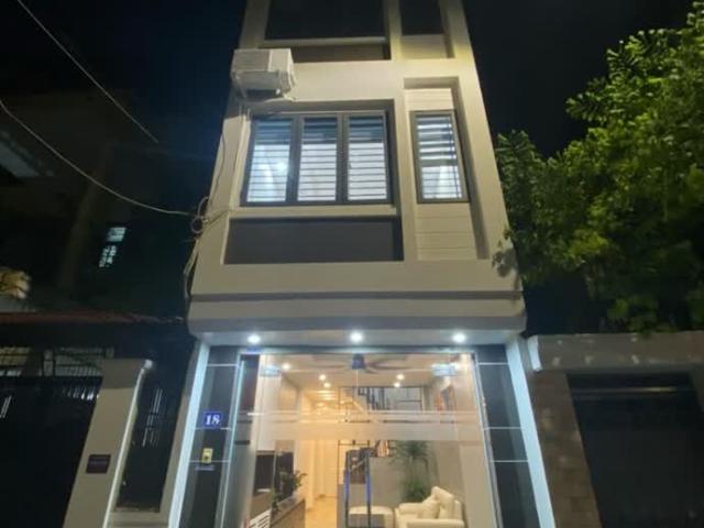 Phân Lô Oto Tránh Kinh Doanh Khu Vực Vip Ba Đình Hai Thoáng Nhà Đẹp Full Đồ Ở Ngay