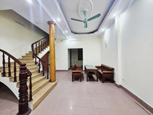 Phân lô Ô tô tránh Hoàng Quốc Việt 55m 4T, MT 6M, thoáng 2 phía, 20 tỷ