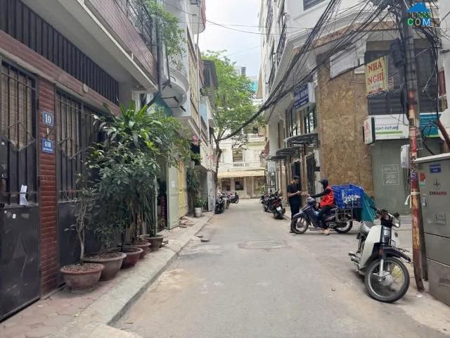 Phân lô phố nguyên hồng, đống đa vị trí đẹp ô tô tránh mt rộng