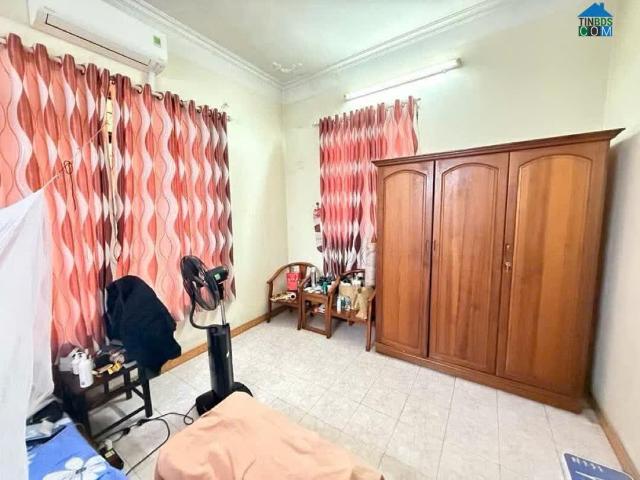 Phân lô phùng chí kiên ô tô tránh vỉa hè 56m2 4 tầng mặt tiền 5m giá 20.5 tỷ
