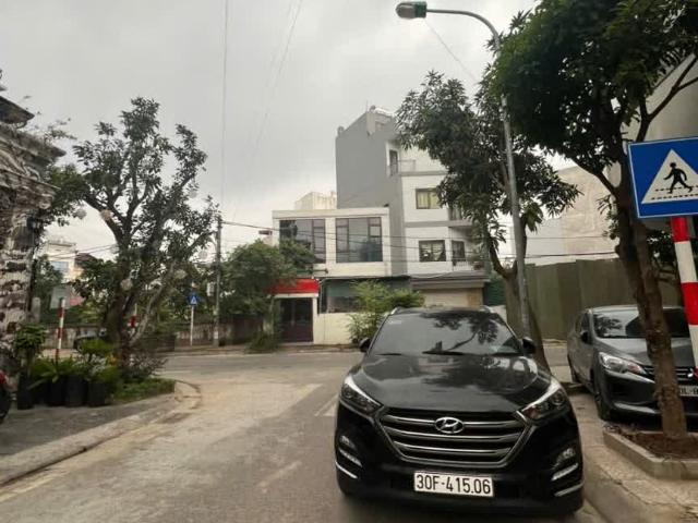 Phân Lô Tam Trinh 75m2x3T mặt tiền 5,4m có vỉa hè ô tô tránh thoáng 2 mặt