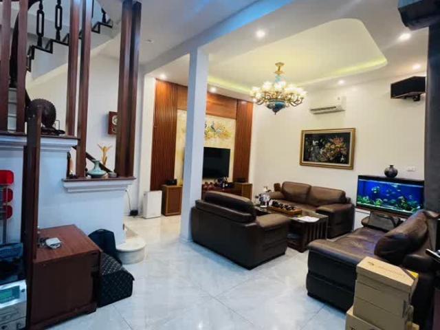 Phân Lô Thái Thịnh 60M2 X 5 Tầng, Thang Máy, Ô Tô Tránh, Kinh Doanh, Nhỉnh 12 Tỷ