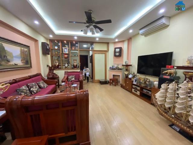 Phân lô vỉa hè Phùng Khoang, hàng xóm Làng Việt Kiều Châu Âu, đường to rộng ô tô thoải mái, kinh